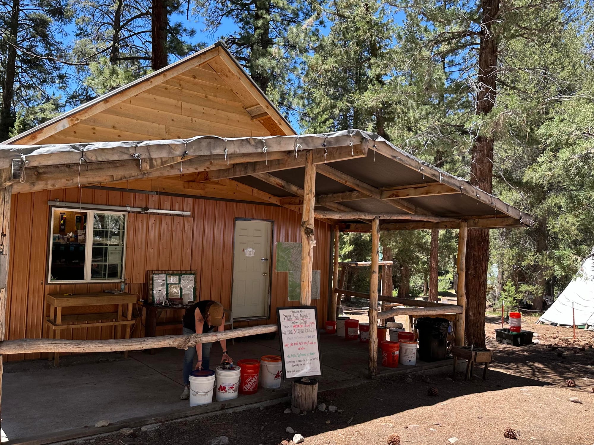Muir Trail Ranch building for hiker resupply and services